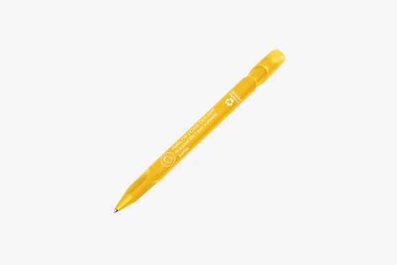 Újrahasznosított műanyagból készült golyóstoll